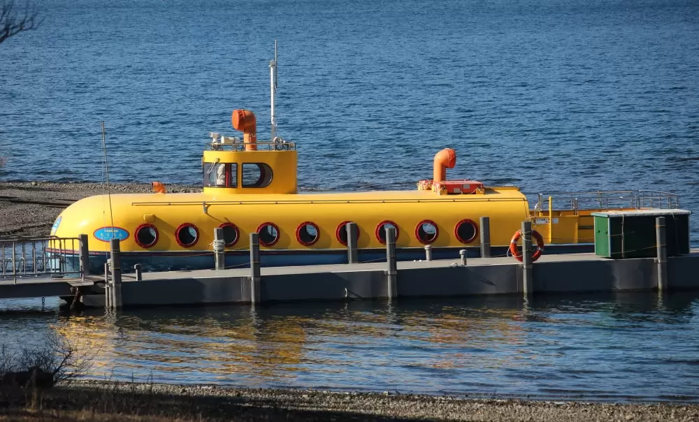 本栖湖遊覧船の写真1