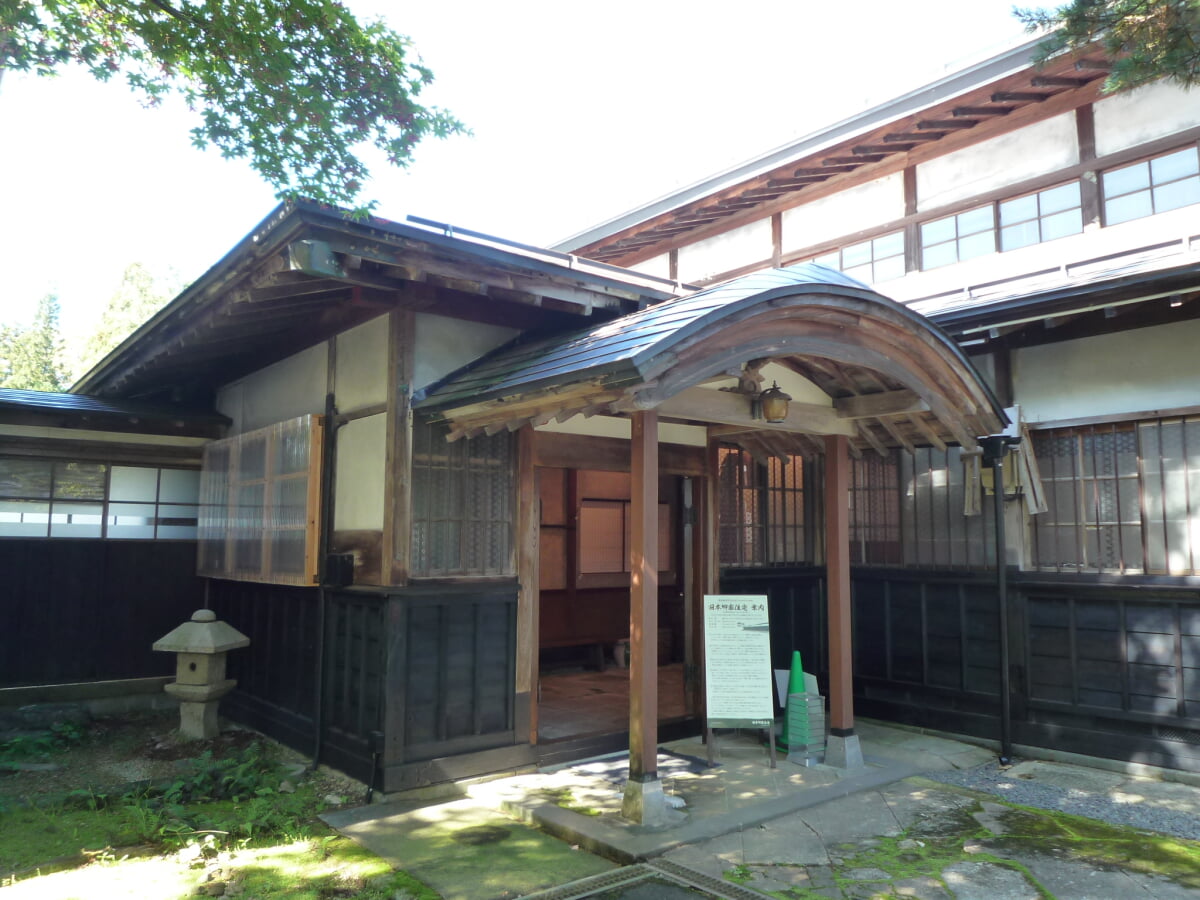 国登録有形文化財 旧本郷家住宅の写真1