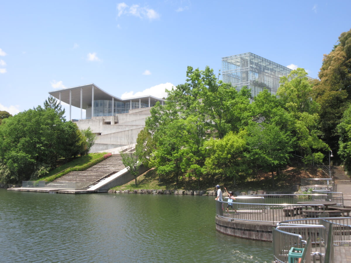 岡崎市美術博物館の写真1