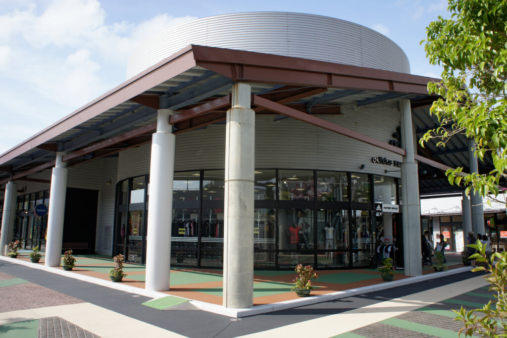 アウトレットモール あしびなーの写真3