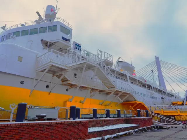 青函連絡船メモリアルシップ八甲田丸の写真1