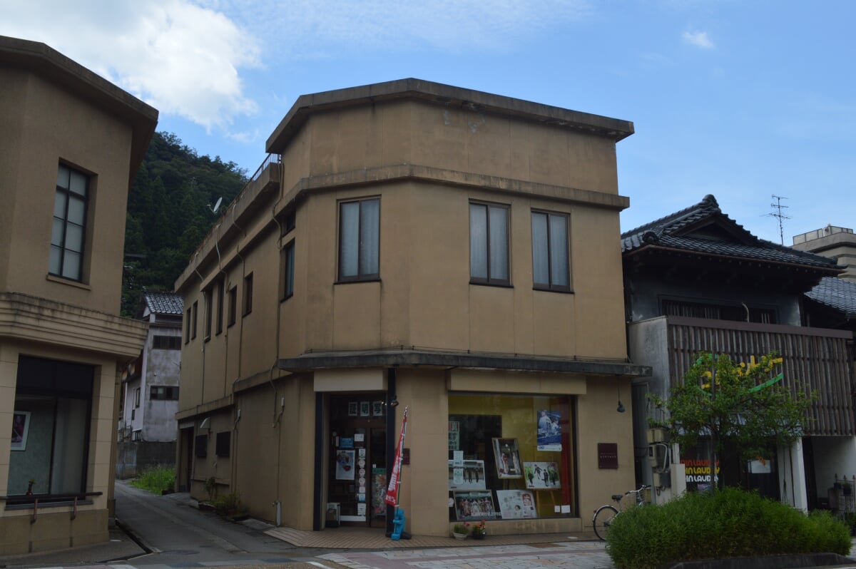 山中片岡鶴太郎工藝館の写真3
