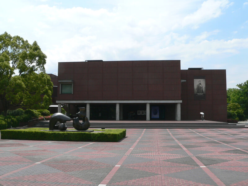 山梨県立美術館の写真2