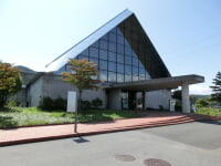 SUWAガラスの里の美術館