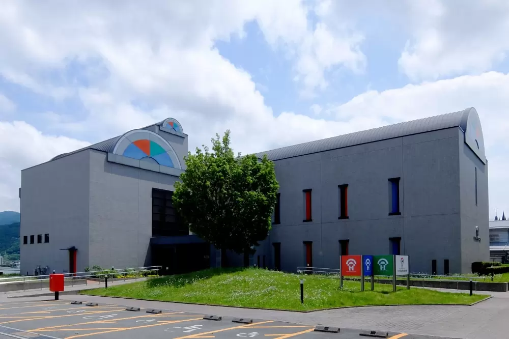 諏訪市 原田泰治美術館の写真1