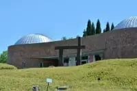 滋賀県立陶芸の森 陶芸館