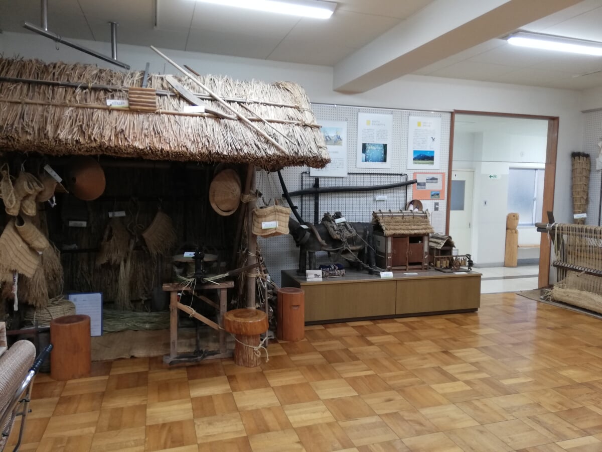 米原市伊吹山文化資料館の写真2