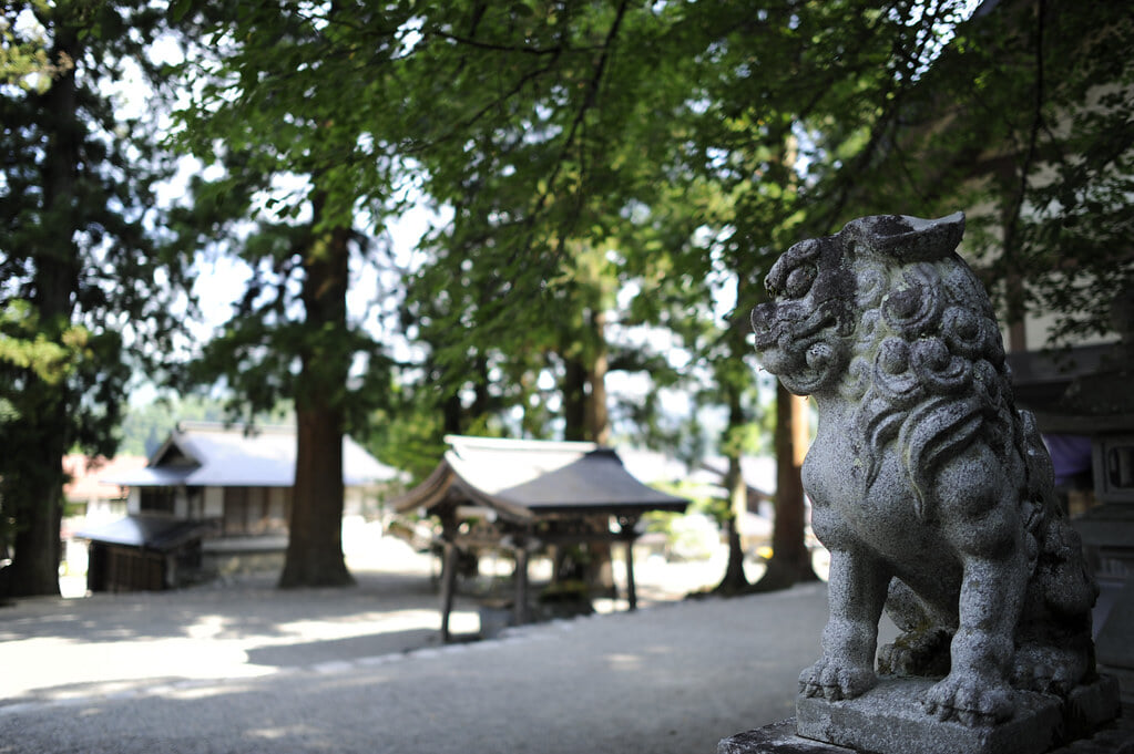 白川八幡神社の写真1