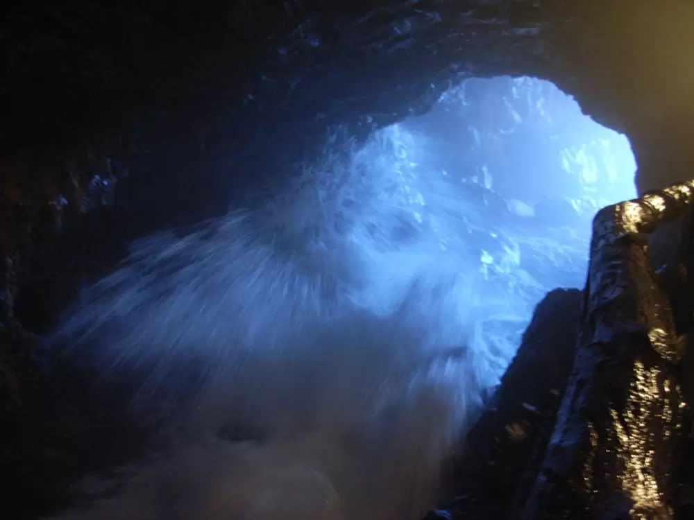 三段壁洞窟の写真1