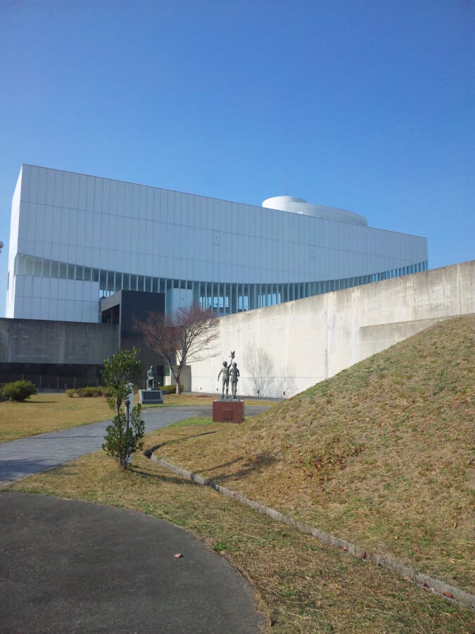 浜田市世界こども美術館の写真1