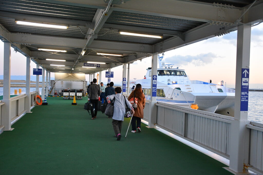 神戸-関空ベイ・シャトルの写真3