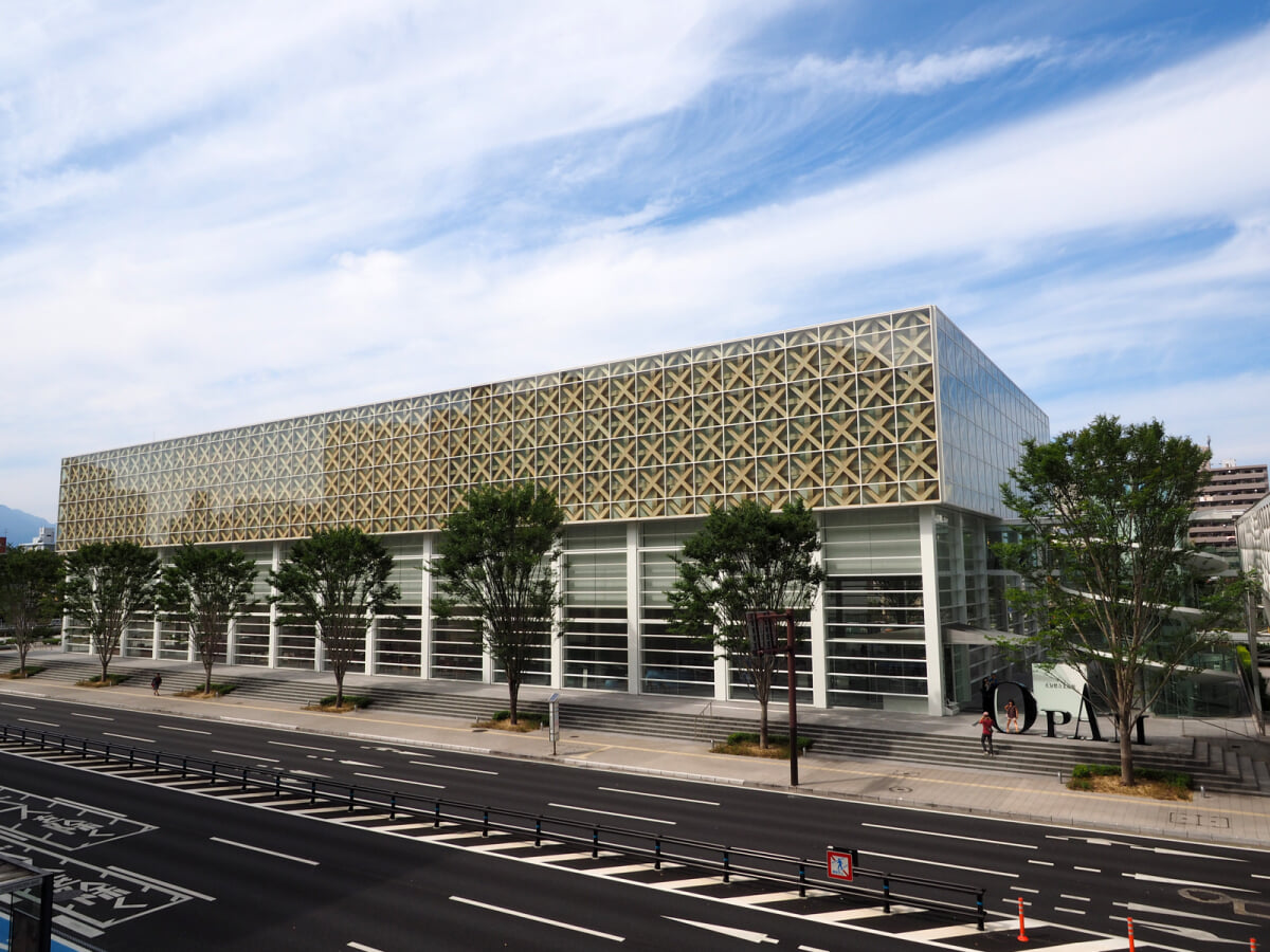 大分県立美術館の写真3