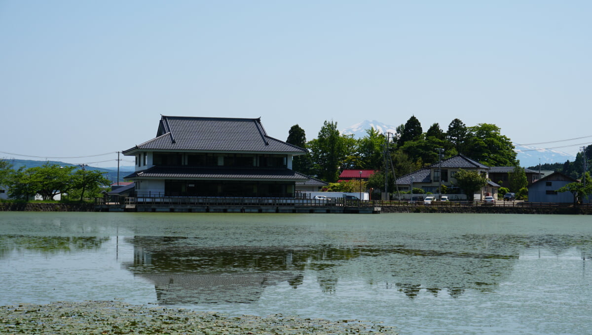 由利本荘市温泉休養施設 鶴舞温泉の写真1