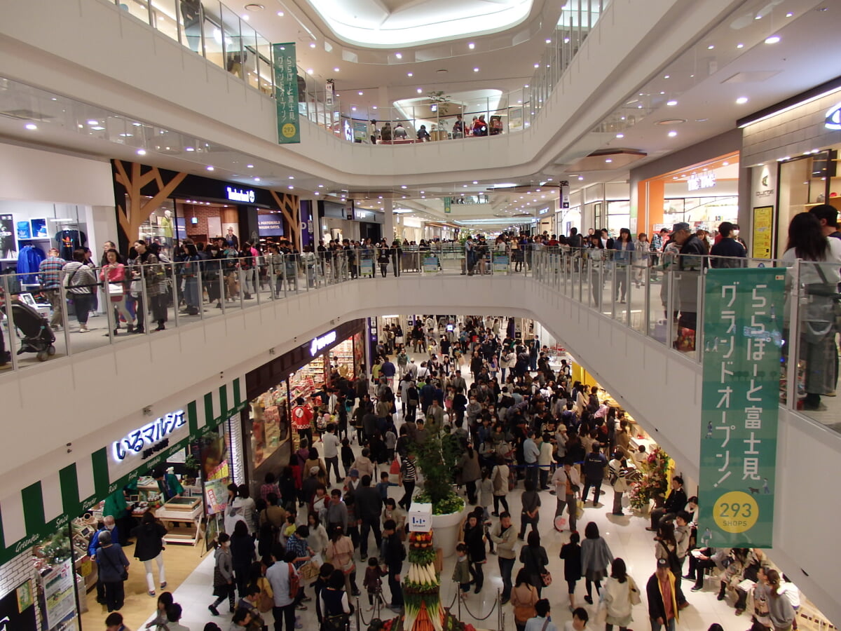 三井ショッピングパーク ららぽーと富士見の写真2