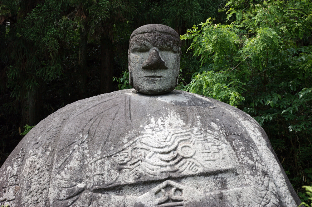 万治の石仏の写真2