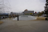 天理駅前広場コフフン