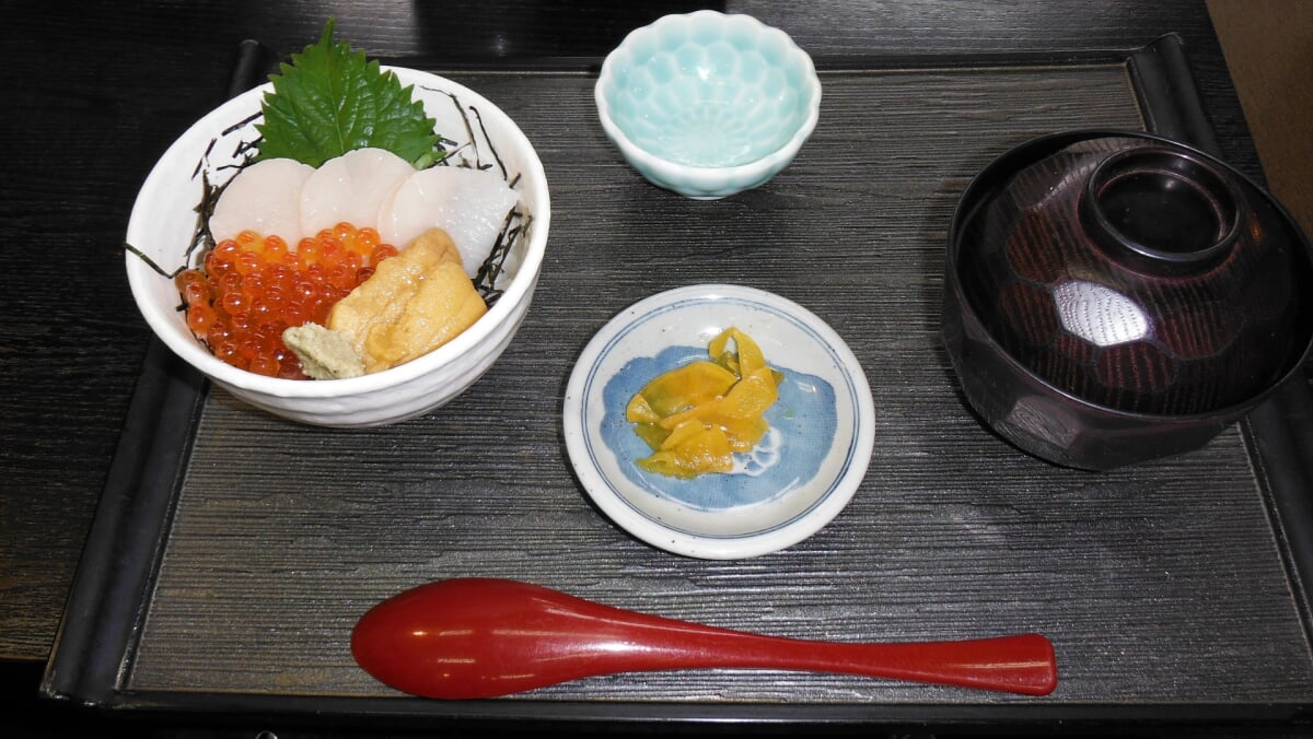 函館朝市どんぶり横丁市場の写真2