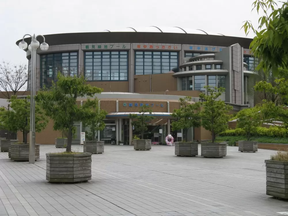 鶴見緑地プールの写真1