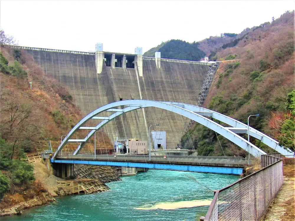 宮ヶ瀬ダムの写真1