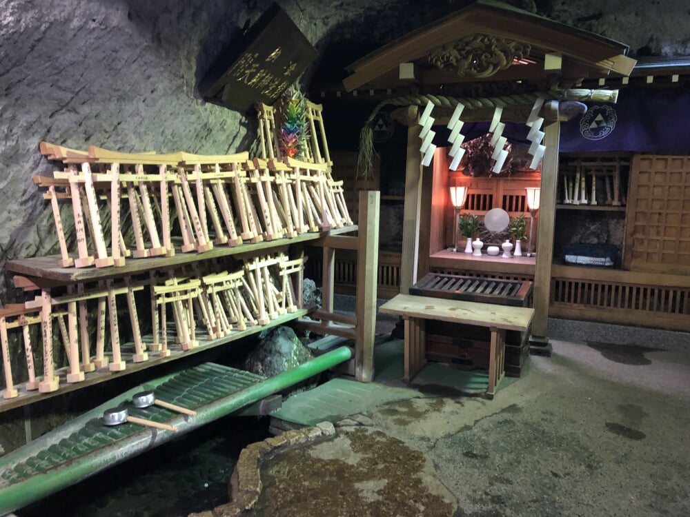 銭洗弁財天の写真7