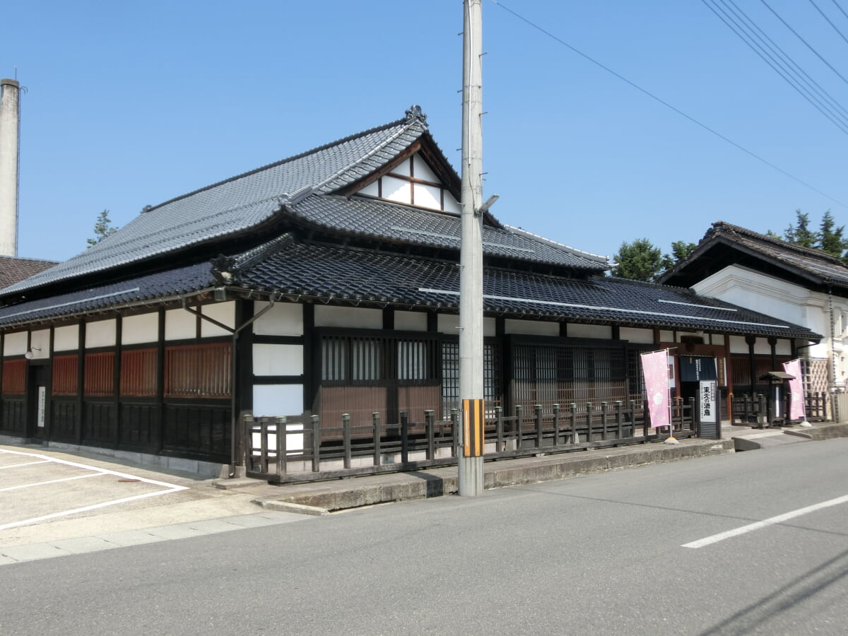 酒造資料館 東光の酒蔵の写真1