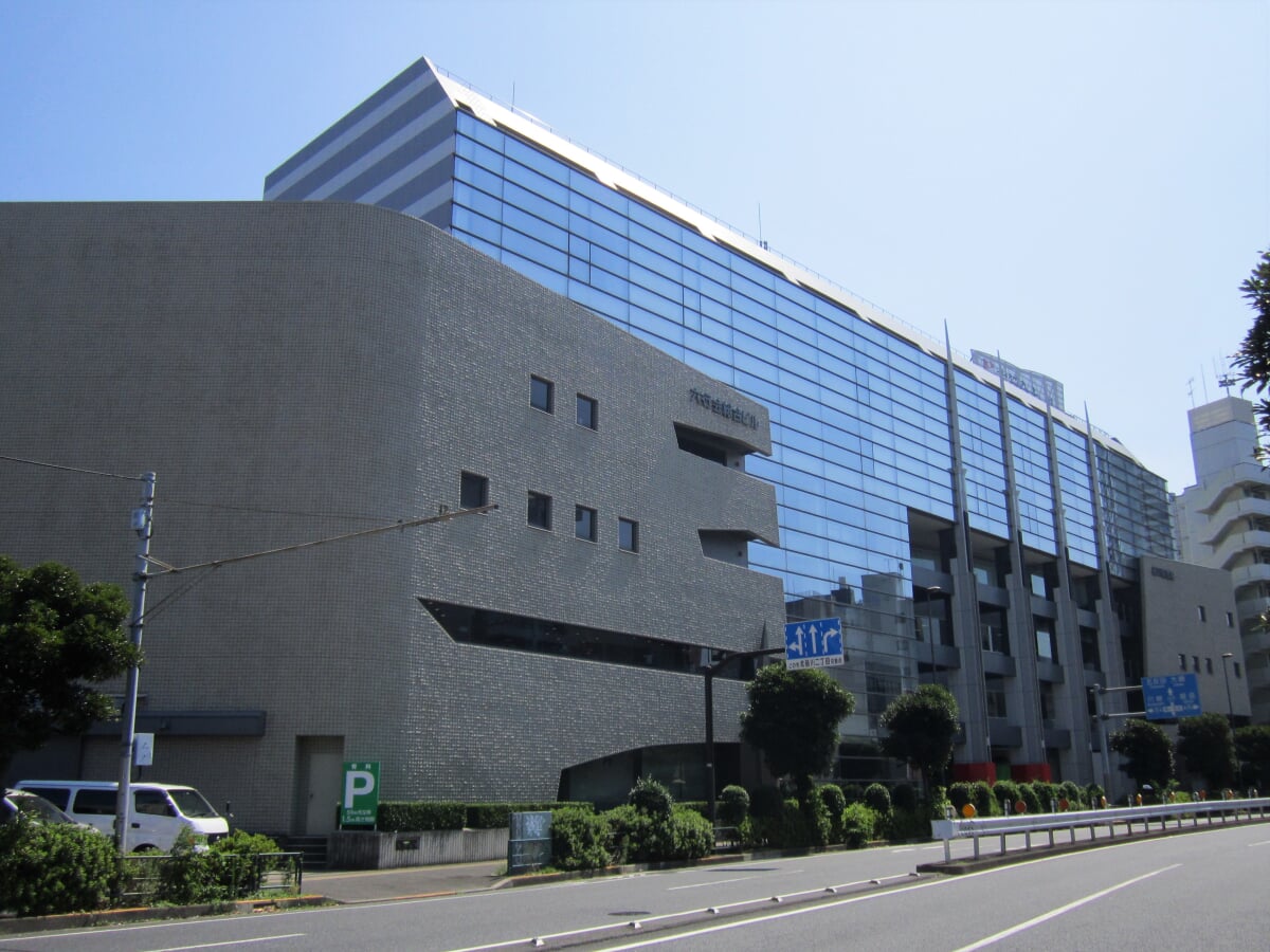 品川区立品川図書館の写真1