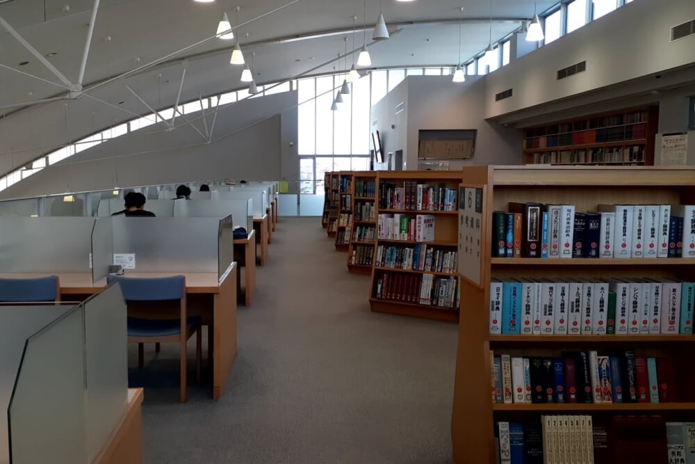 瑞穂市図書館の写真4