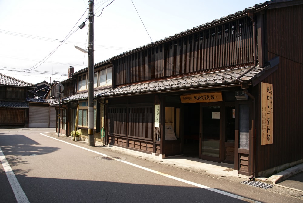 紙わらべ資料館の写真2