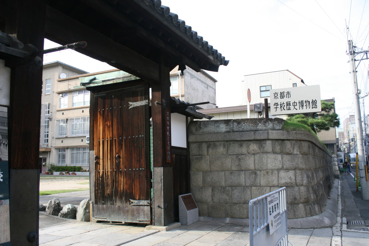 京都市学校歴史博物館の写真3