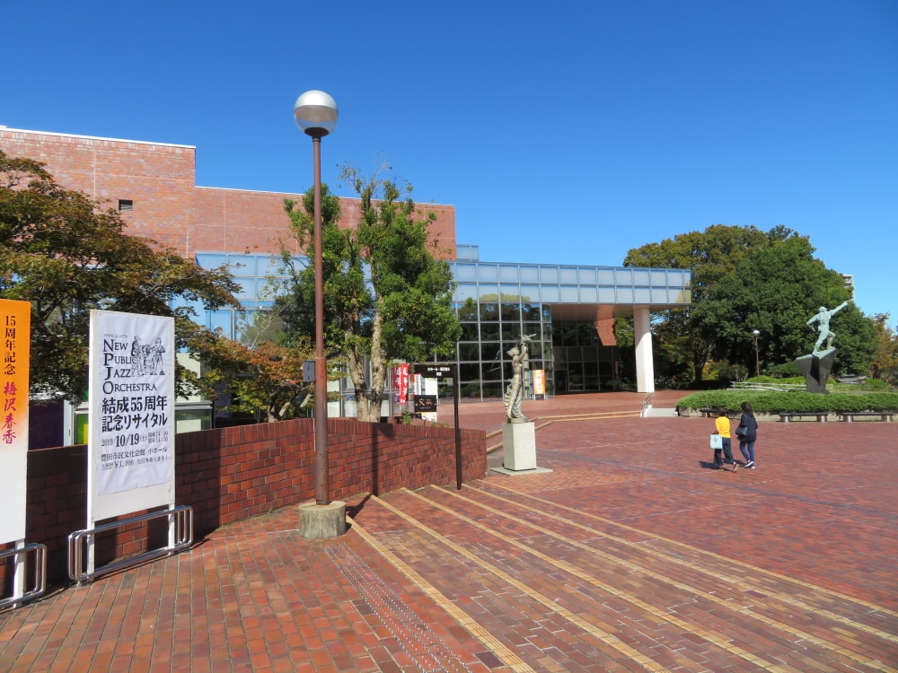 豊田市民文化会館の写真2