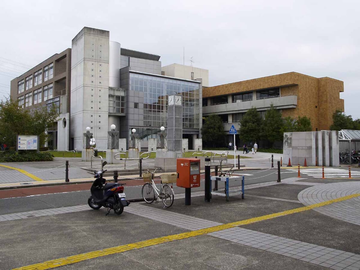 海老名市文化会館の写真1