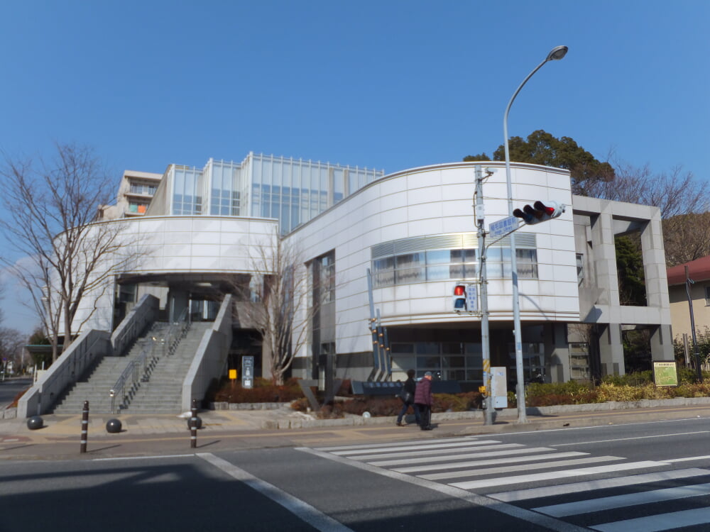 千葉市稲毛図書館の写真1