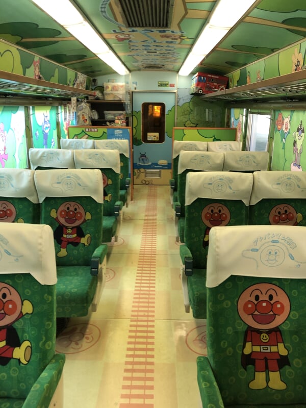 ゆうゆうアンパンマンカーの写真1