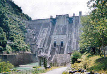 大町ダムの写真2