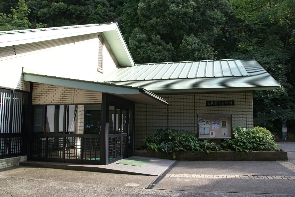 長等創作展示館・三橋節子美術館の写真1