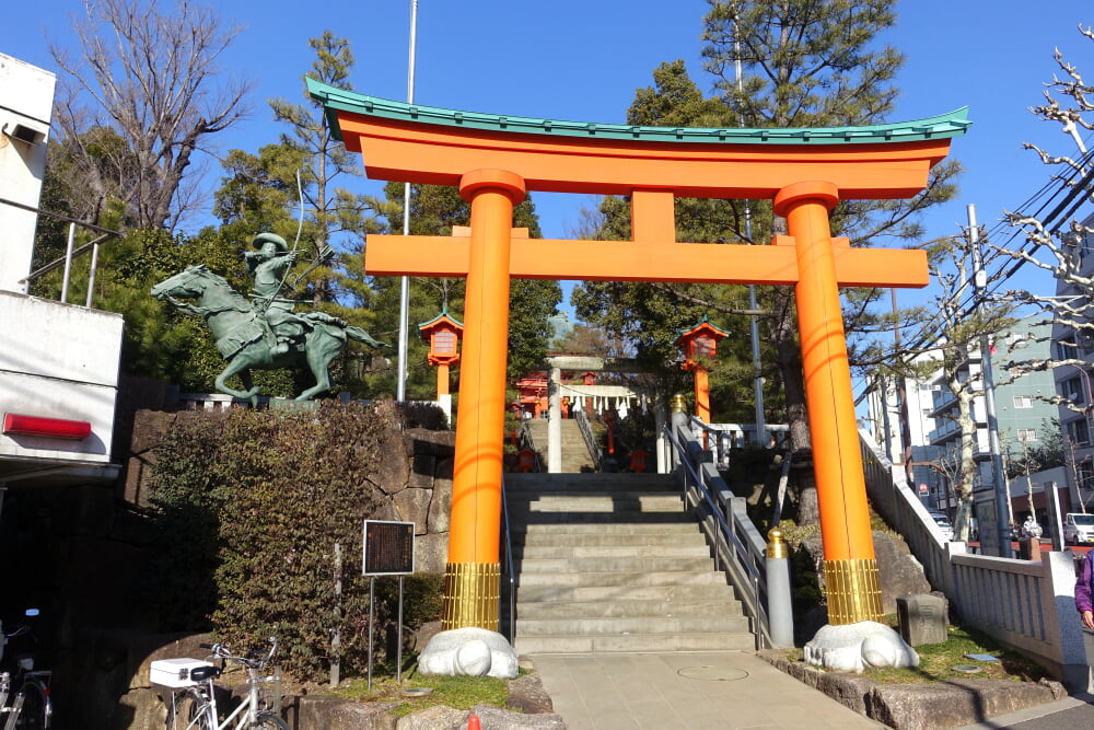 穴八幡宮の写真3