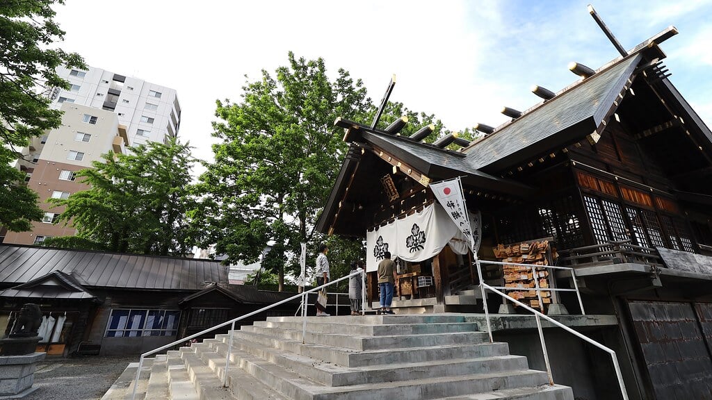 諏訪神社の写真2