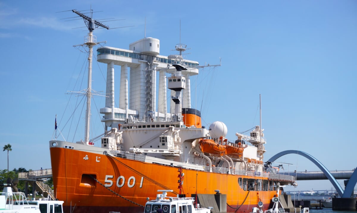 南極観測船ふじの写真1