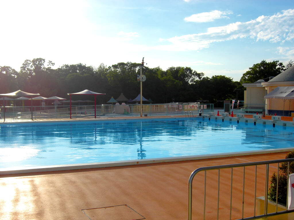 王仁公園プールの写真2