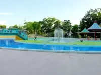 王仁公園プール