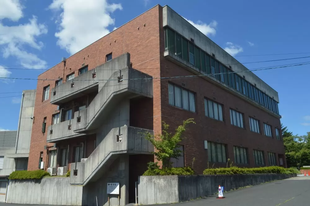 京丹後市立峰山図書館の写真1