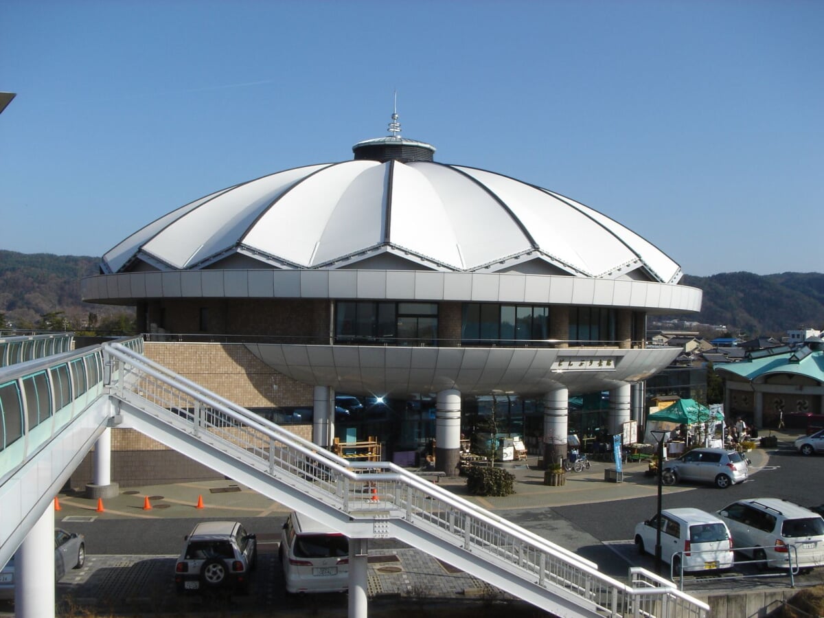 道の駅　土岐美濃焼街道　どんぶり会館の写真1