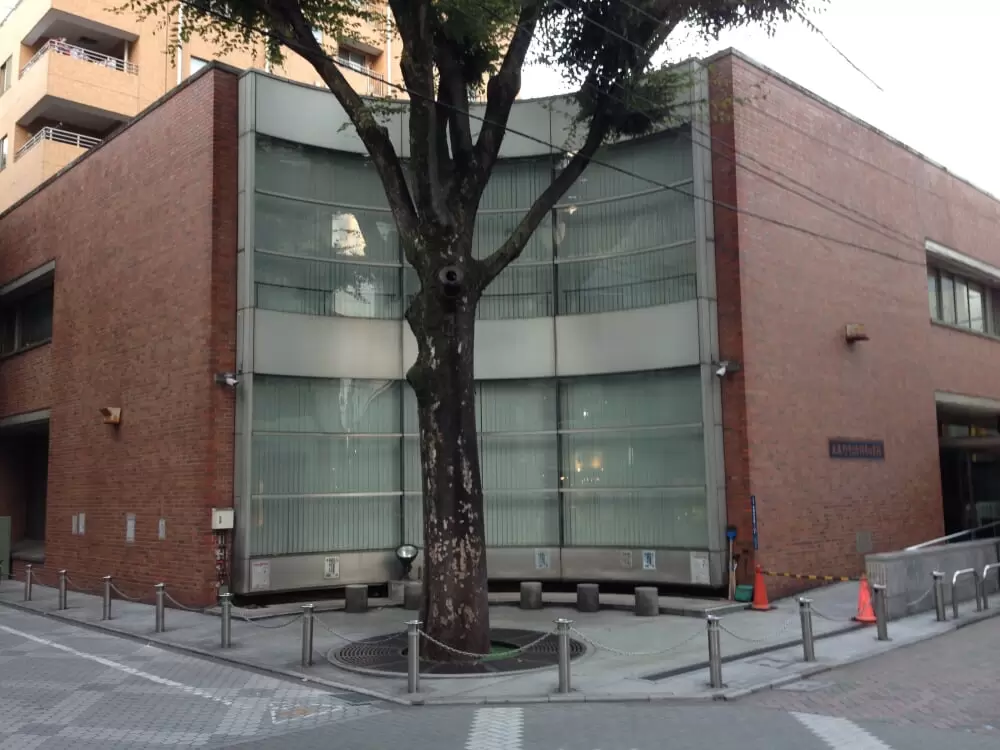 武蔵野市立吉祥寺図書館の写真1