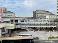 トナリエ南千里