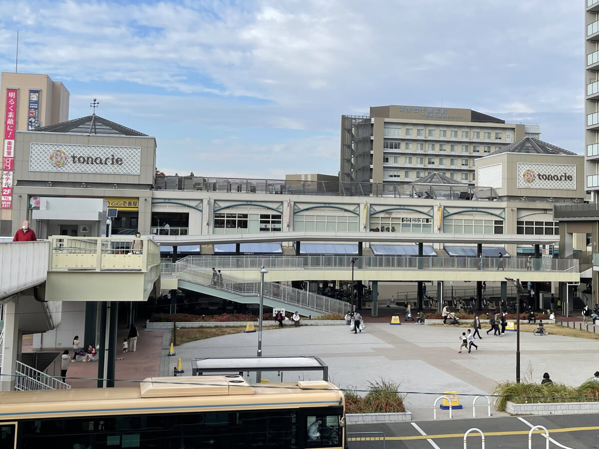 トナリエ南千里の写真1