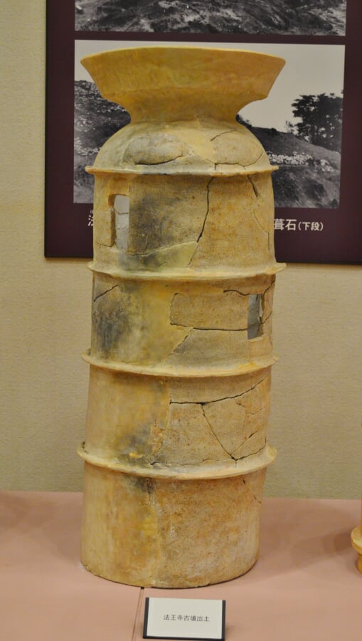 古墳公園はにわ資料館の写真2