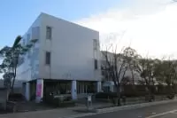 貝塚市民図書館