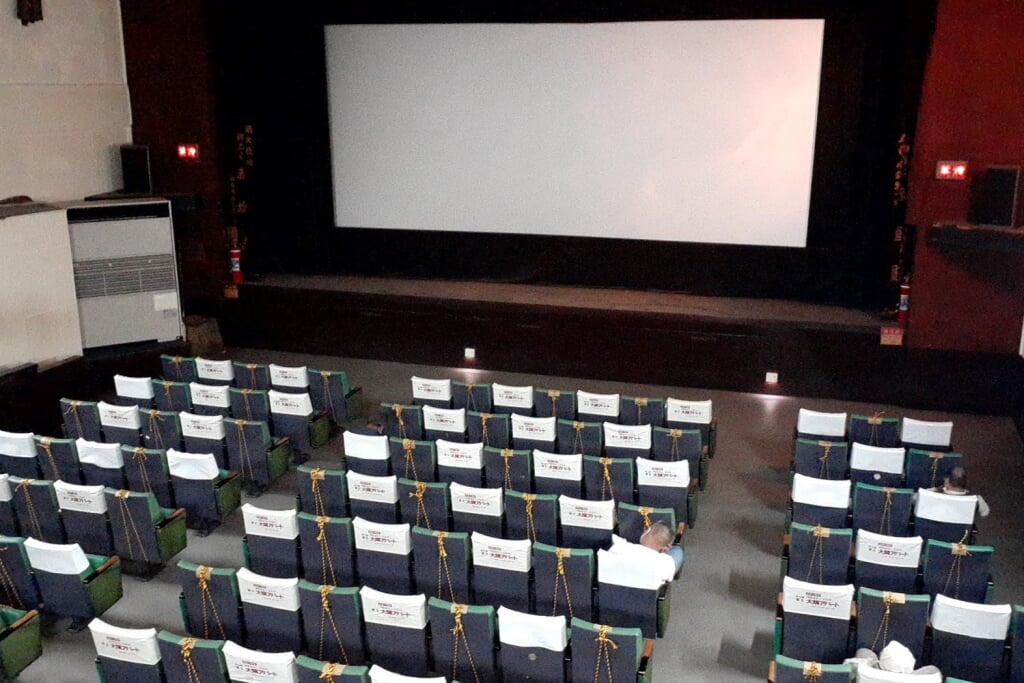 新世界国際劇場の写真2