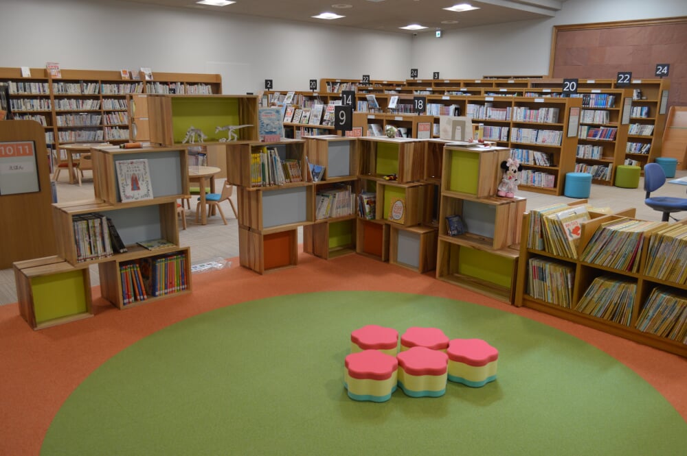 京丹後市立丹後図書室の写真3