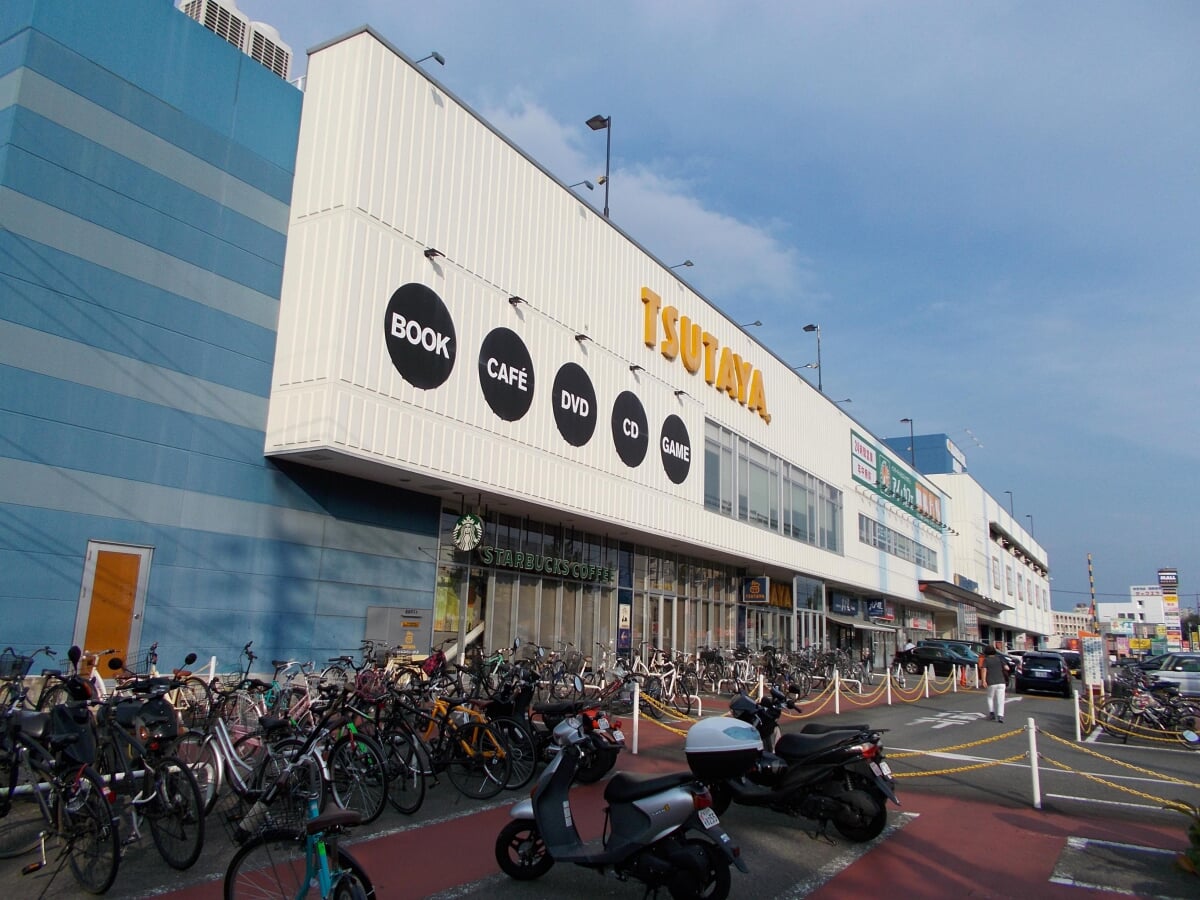 コマーシャルモール博多の写真2